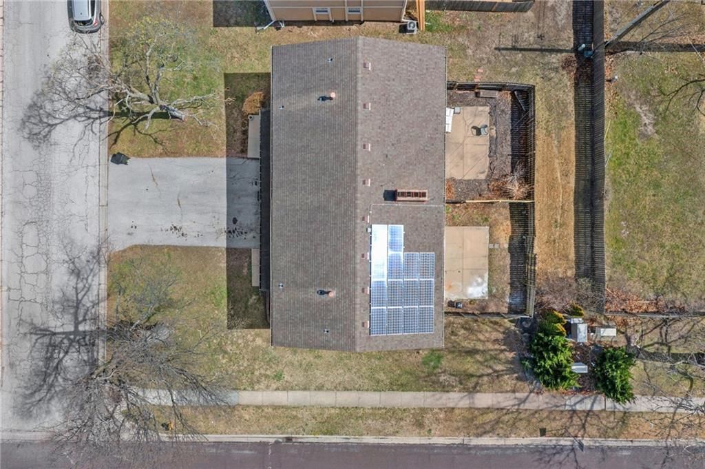 11007 W 90th Terrace — photo 27