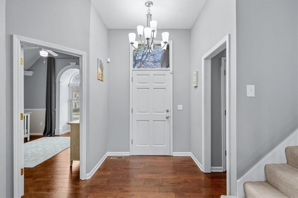 2213 S Central Street — photo 2
