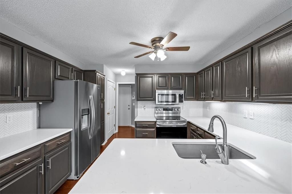 2213 S Central Street — photo 9