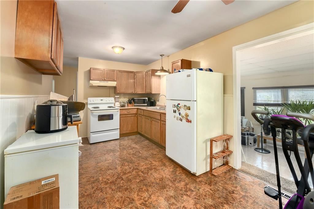 9214 Manchester Avenue — photo 6