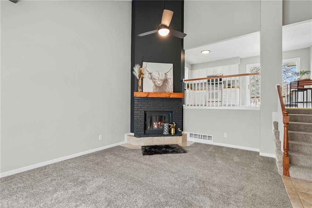 7732 W 152nd Terrace — photo 6
