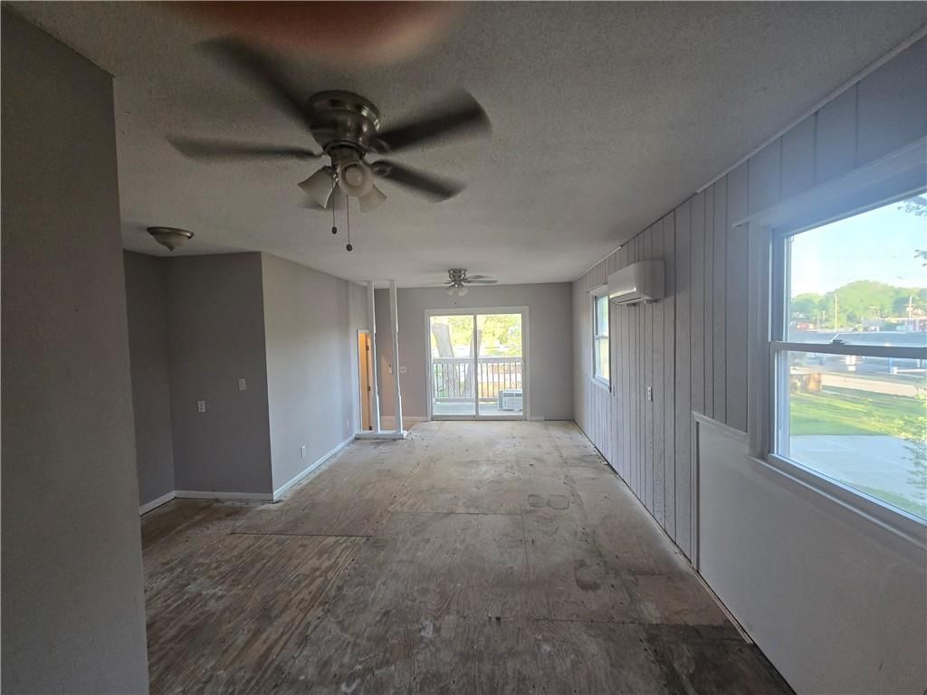 1402 S Dodgion Avenue — photo 9