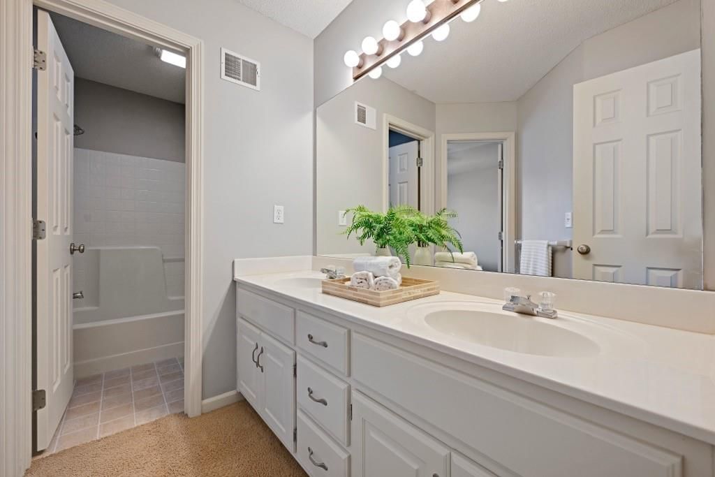 12132 S Redbud Lane — photo 21