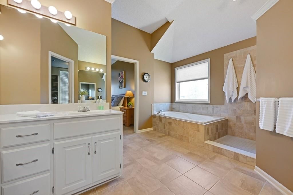 12132 S Redbud Lane — photo 32
