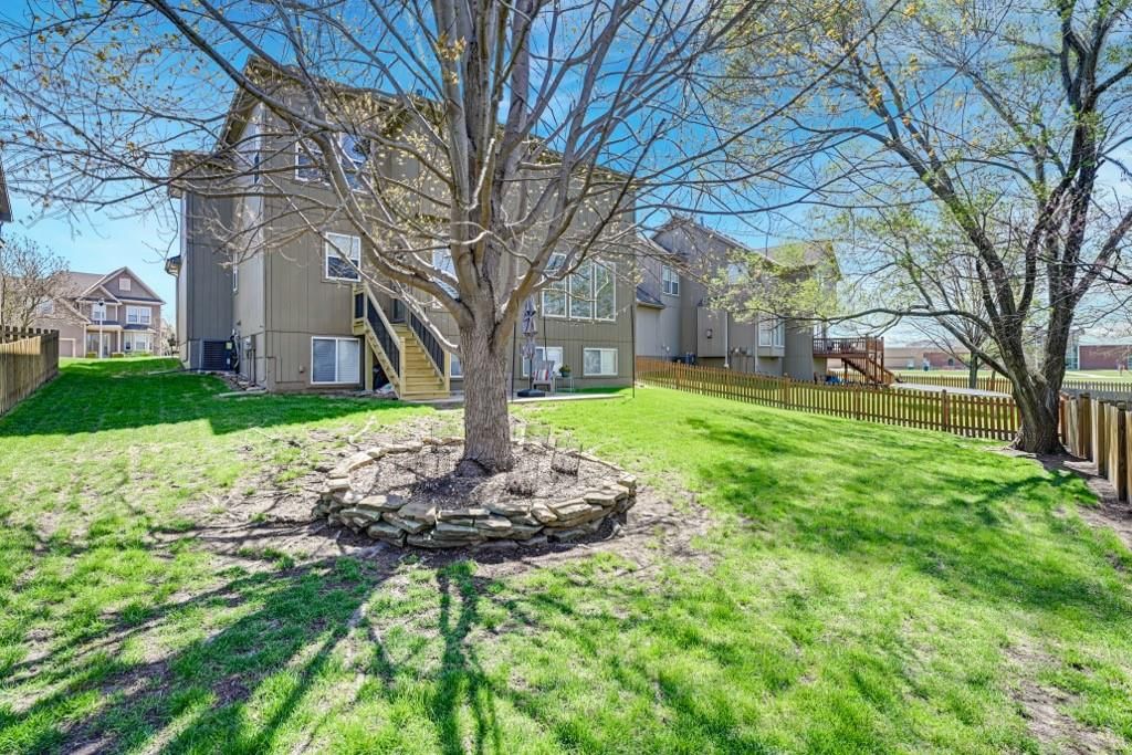 12132 S Redbud Lane — photo 35