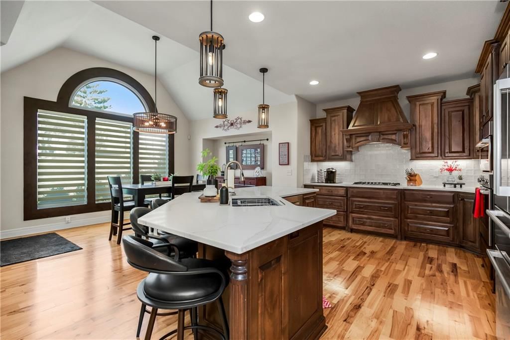 6110 NW 103rd Street — photo 4