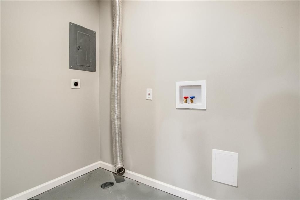 9043 Walnut Street — photo 22