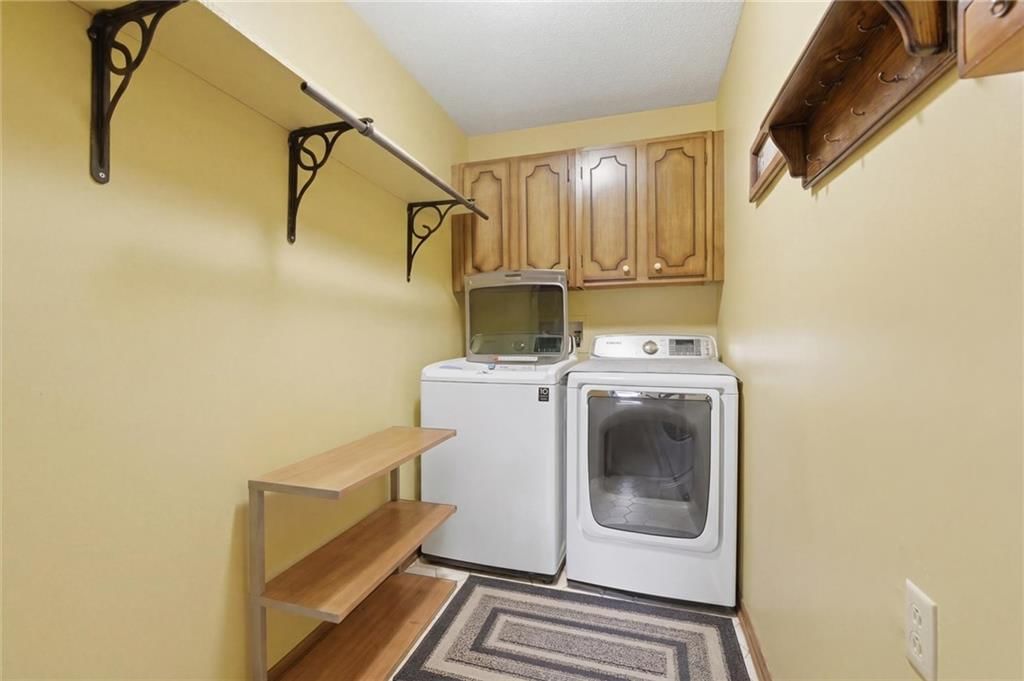 812 High Drive — photo 14