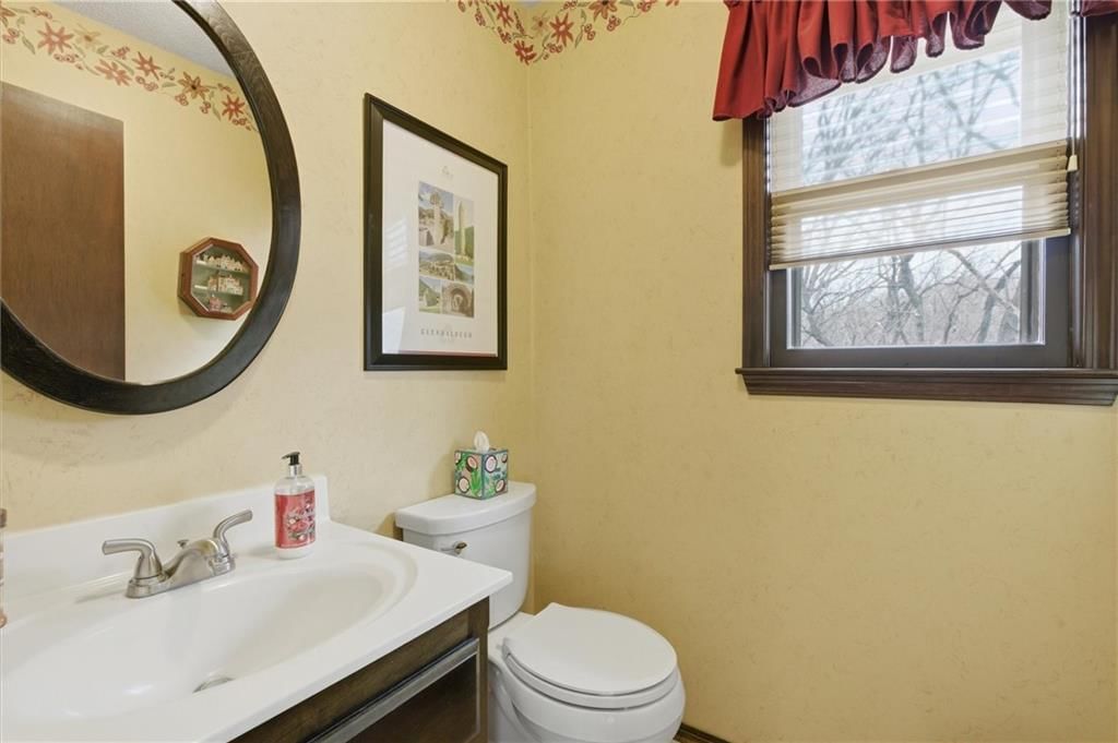 812 High Drive — photo 15