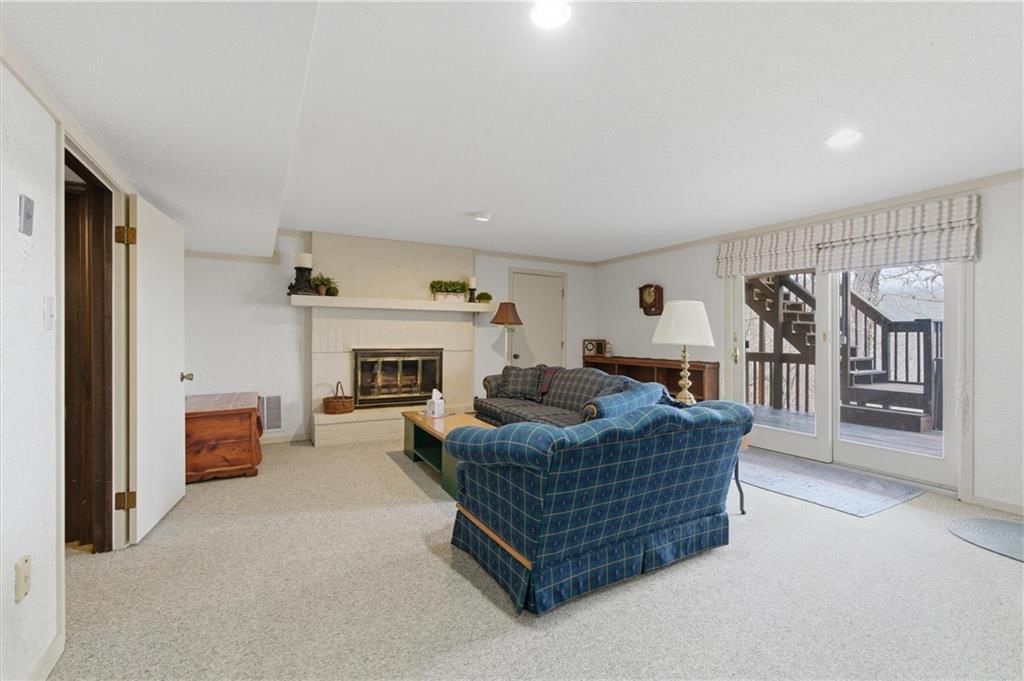 812 High Drive — photo 30
