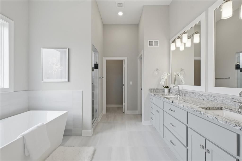 13426 Terrace Park Drive — photo 23