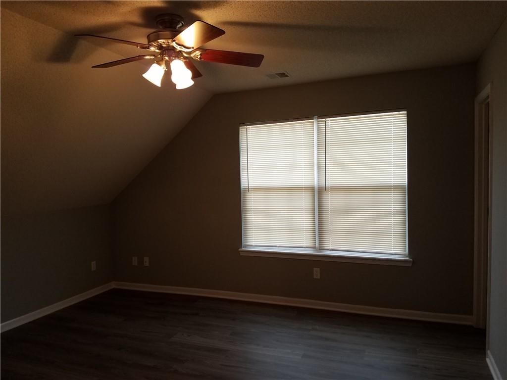 3937 Highland Avenue — photo 11