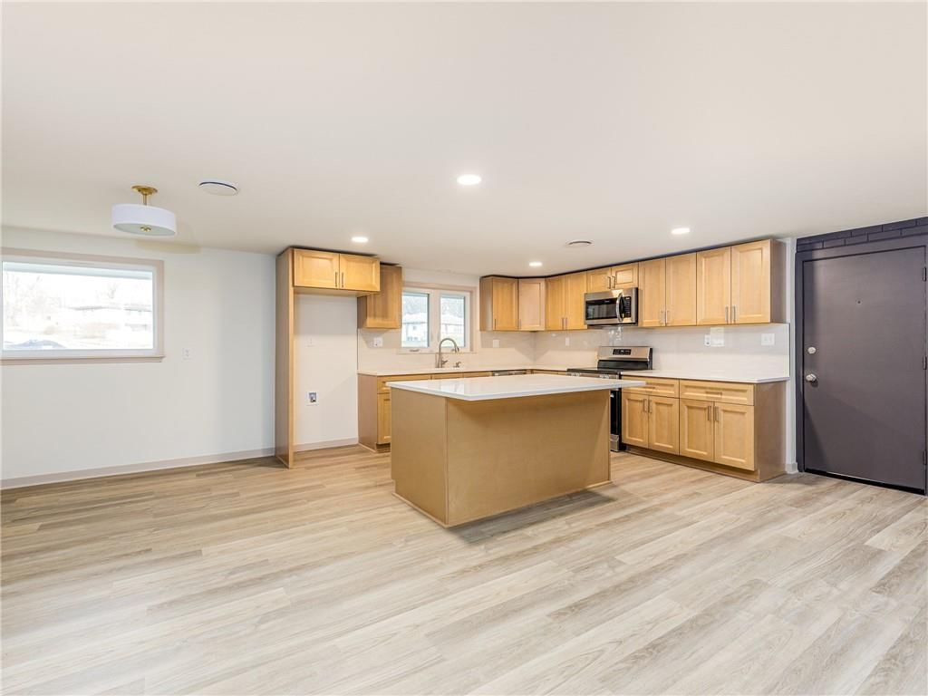 7417 N Highland Avenue — photo 6