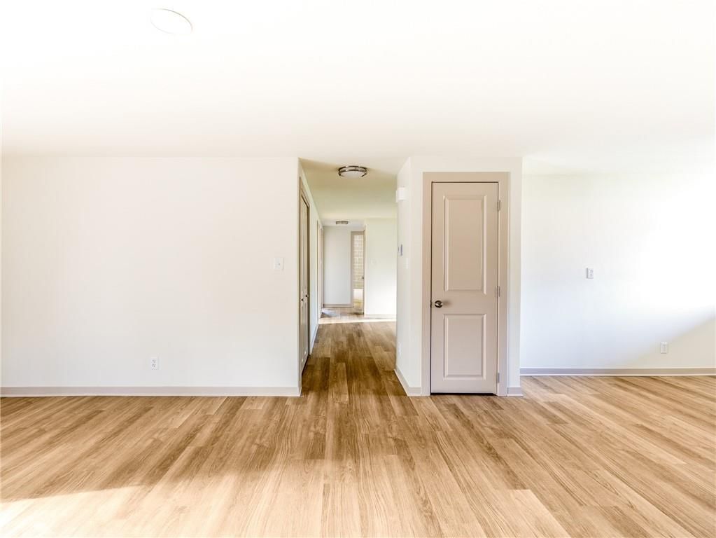 7417 N Highland Avenue — photo 11