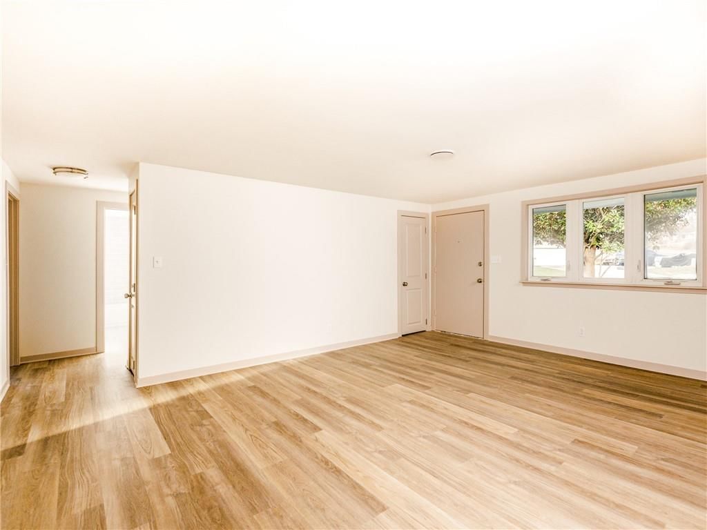 7417 N Highland Avenue — photo 12