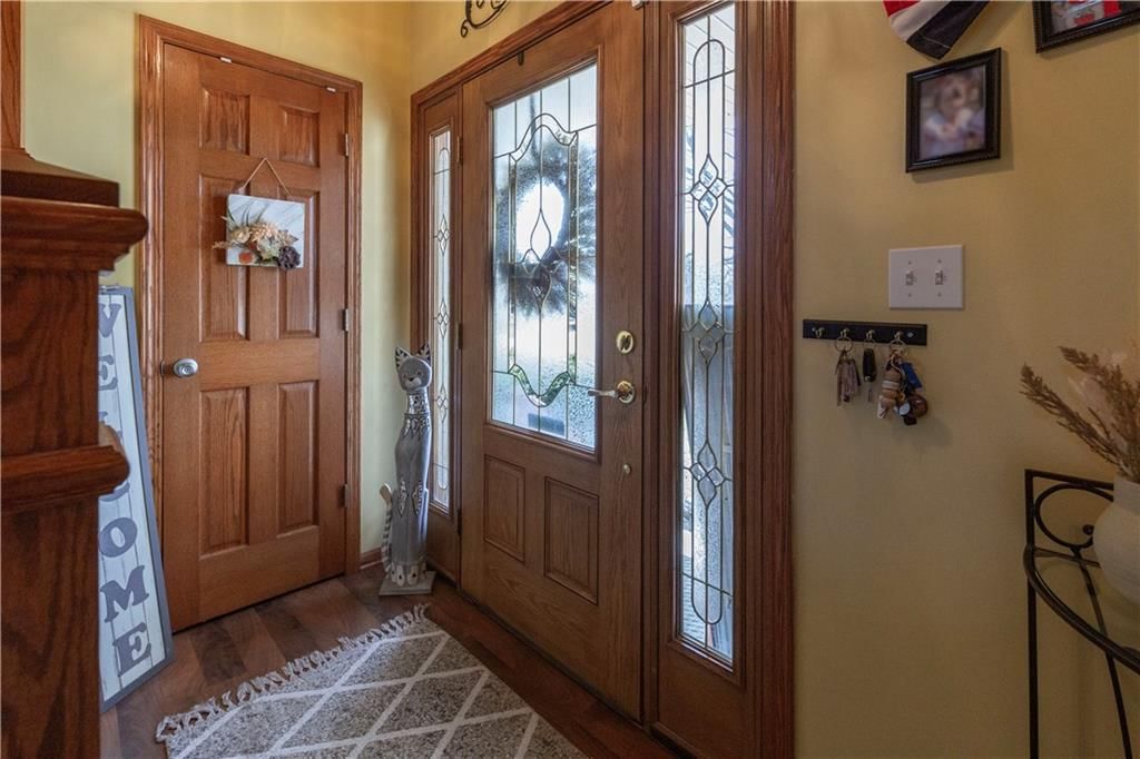 1802 S Arrowhead Drive — photo 3