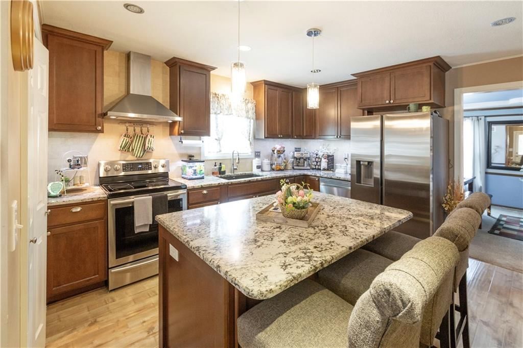 1802 S Arrowhead Drive — photo 4