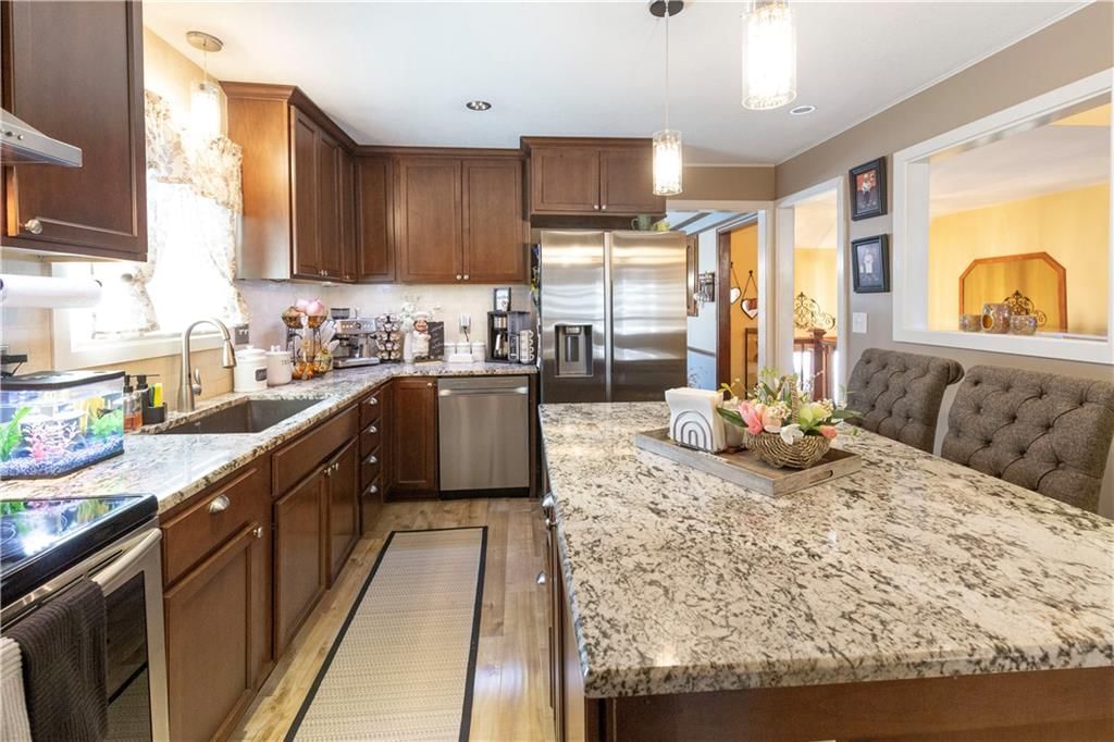 1802 S Arrowhead Drive — photo 6