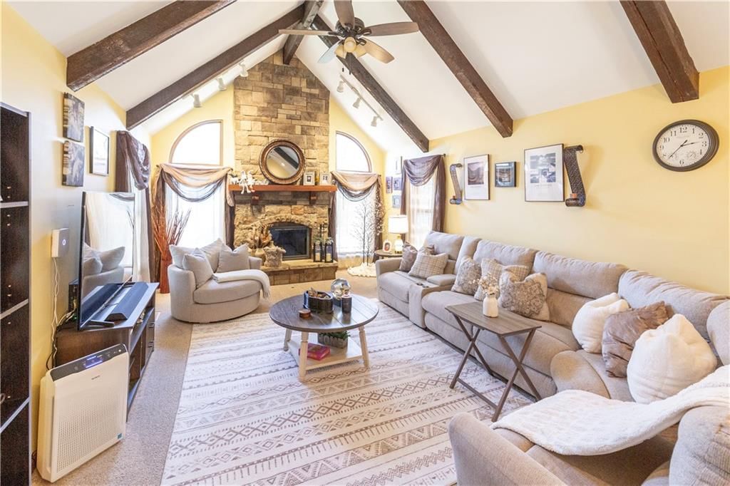 1802 S Arrowhead Drive — photo 14