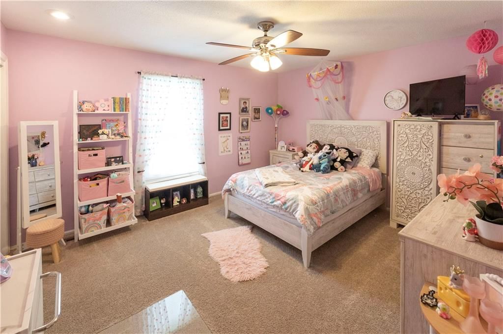 1802 S Arrowhead Drive — photo 20