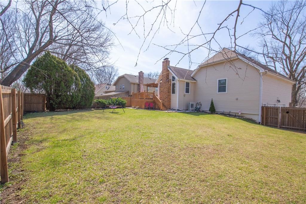 1802 S Arrowhead Drive — photo 28