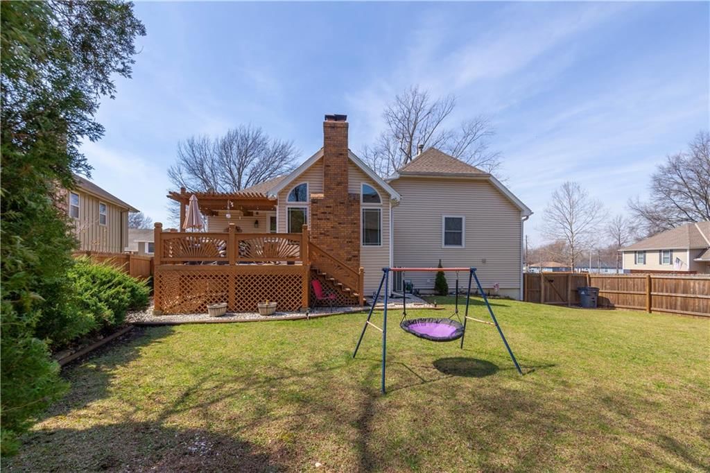 1802 S Arrowhead Drive — photo 29