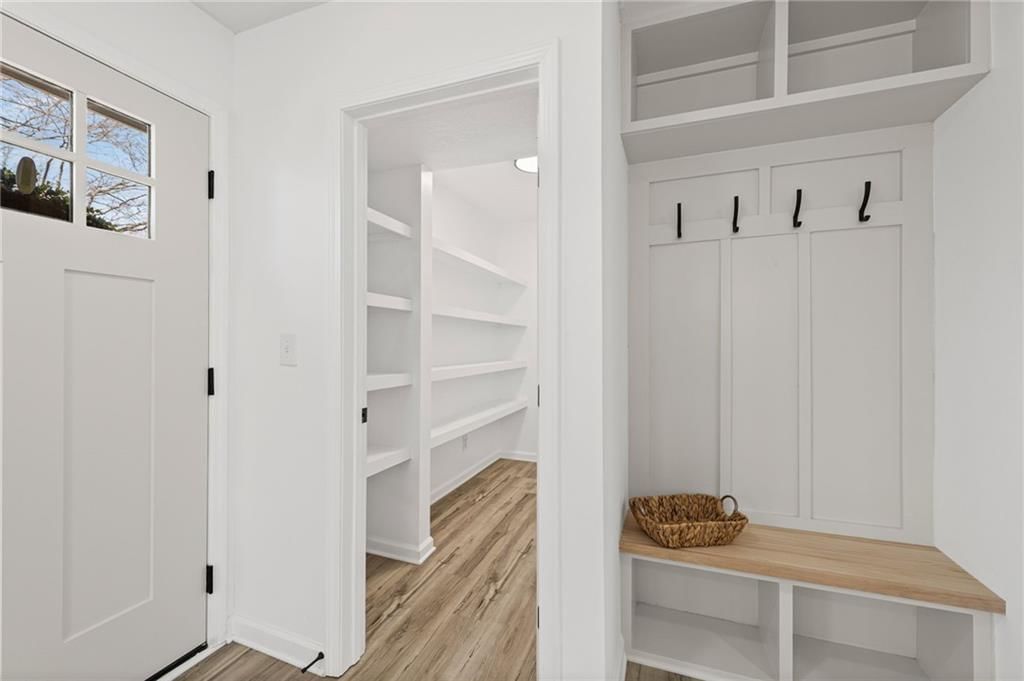 7637 N Stoddard Avenue — photo 3