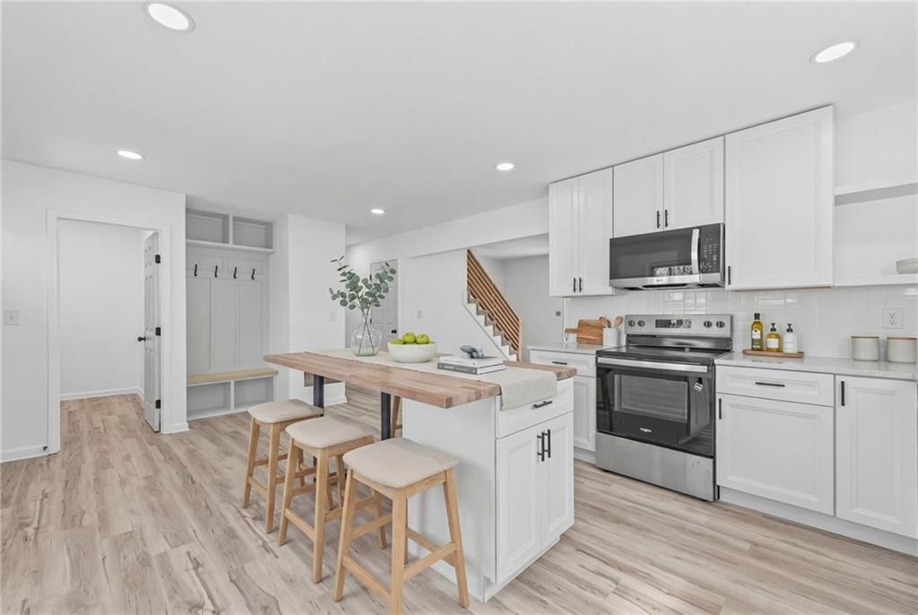 7637 N Stoddard Avenue — photo 4