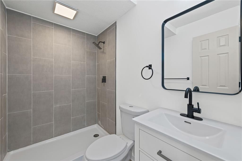 7637 N Stoddard Avenue — photo 13