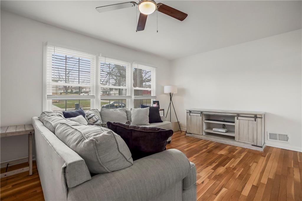 5113 N Wayne Avenue — photo 5
