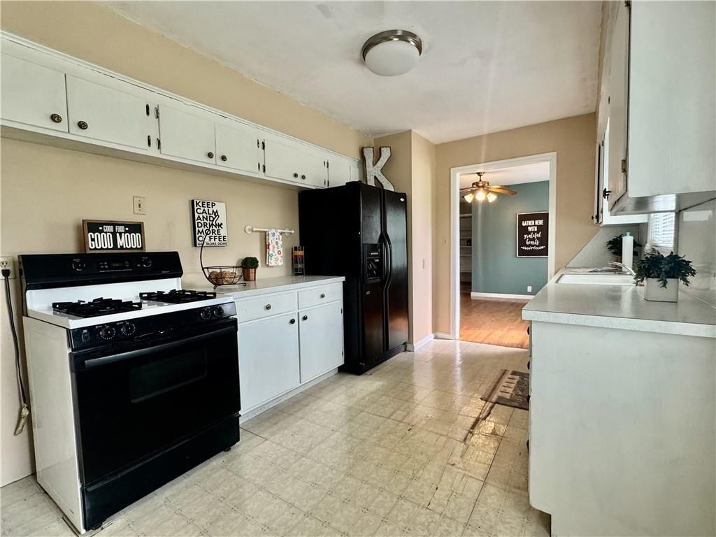 601 S Troost Street — photo 10