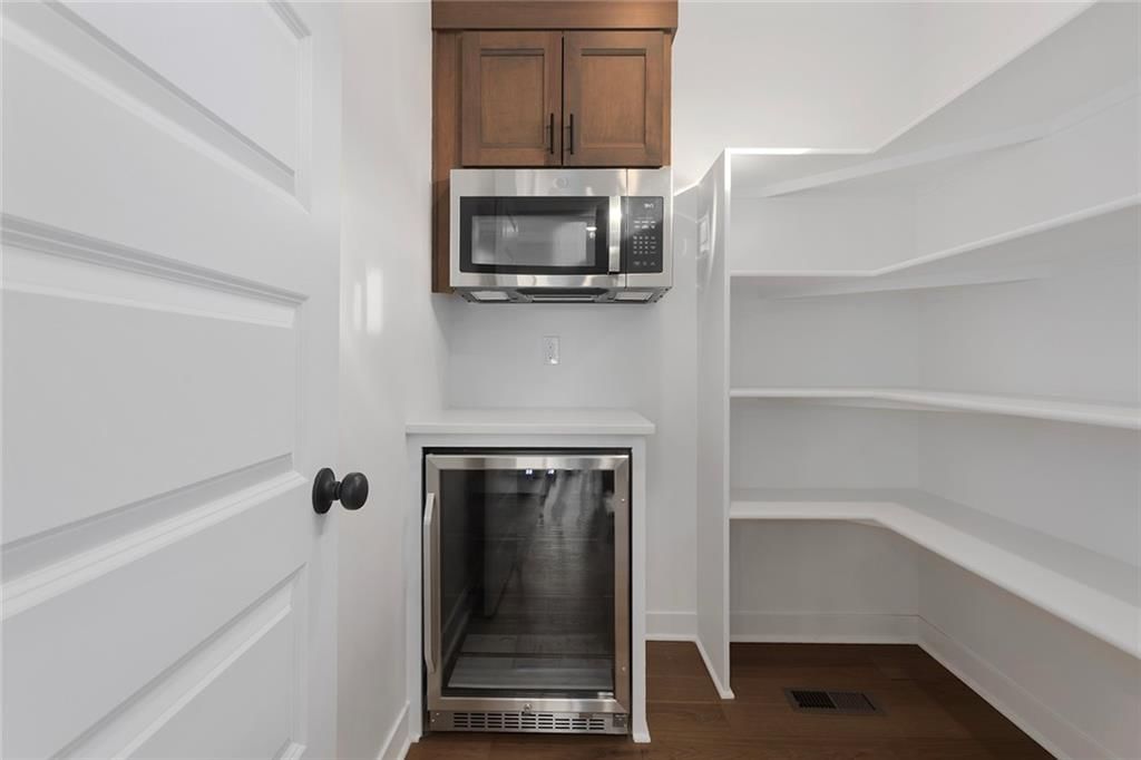 13309 W 179th Street — photo 6
