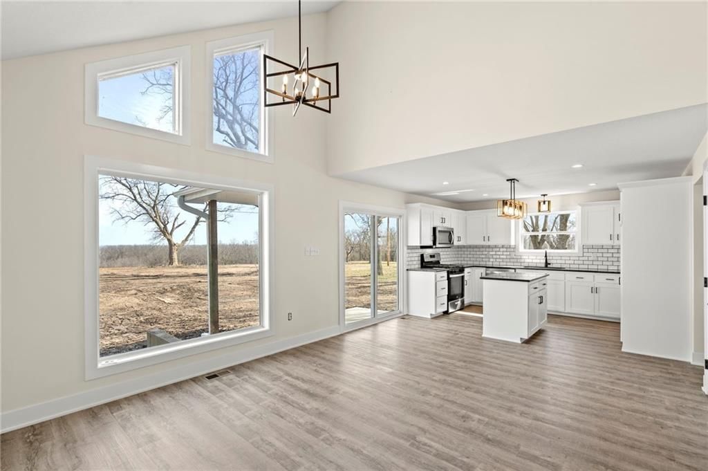 457 SW F Highway — photo 11