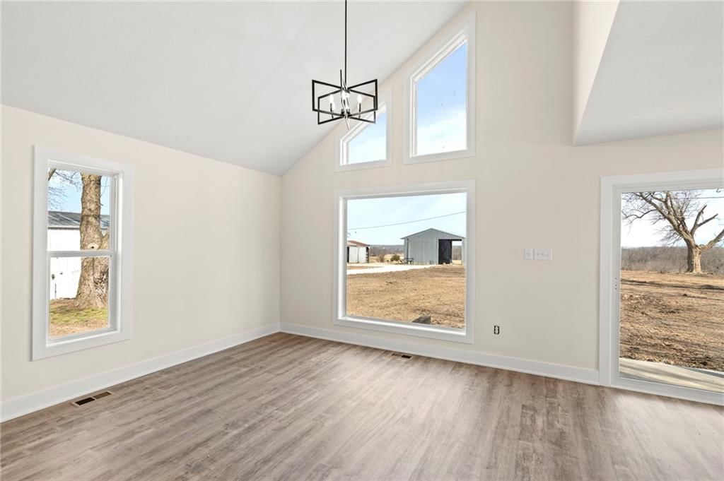 457 SW F Highway — photo 25