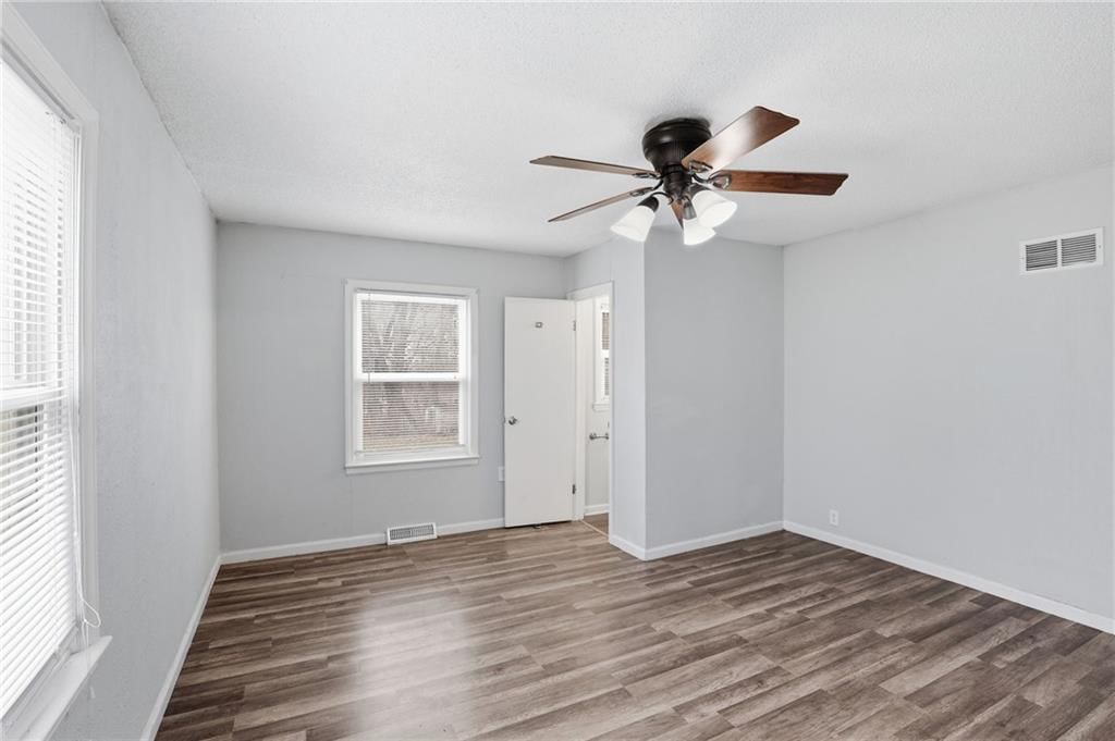 9609 E 68th Street — photo 14