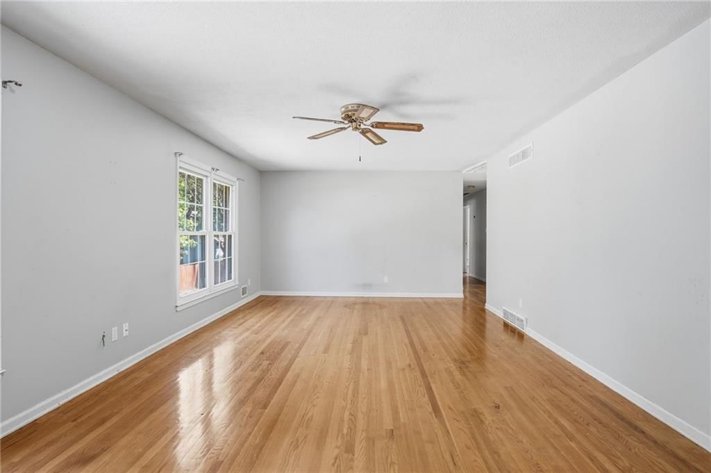 6305 Ralston Avenue — photo 2