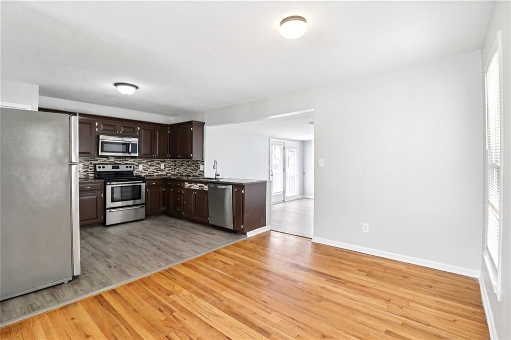 809 Mulberry Street — photo 12