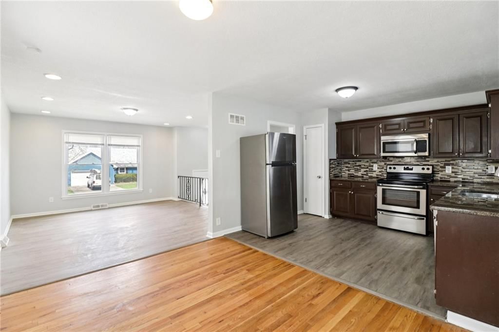 809 Mulberry Street — photo 13