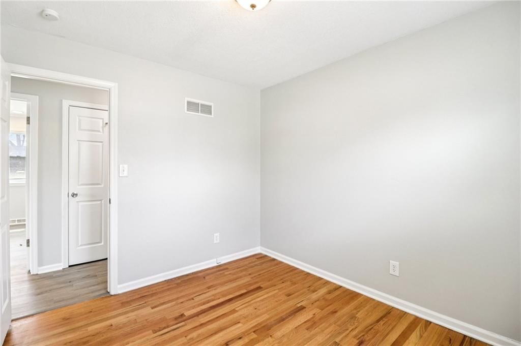 809 Mulberry Street — photo 26