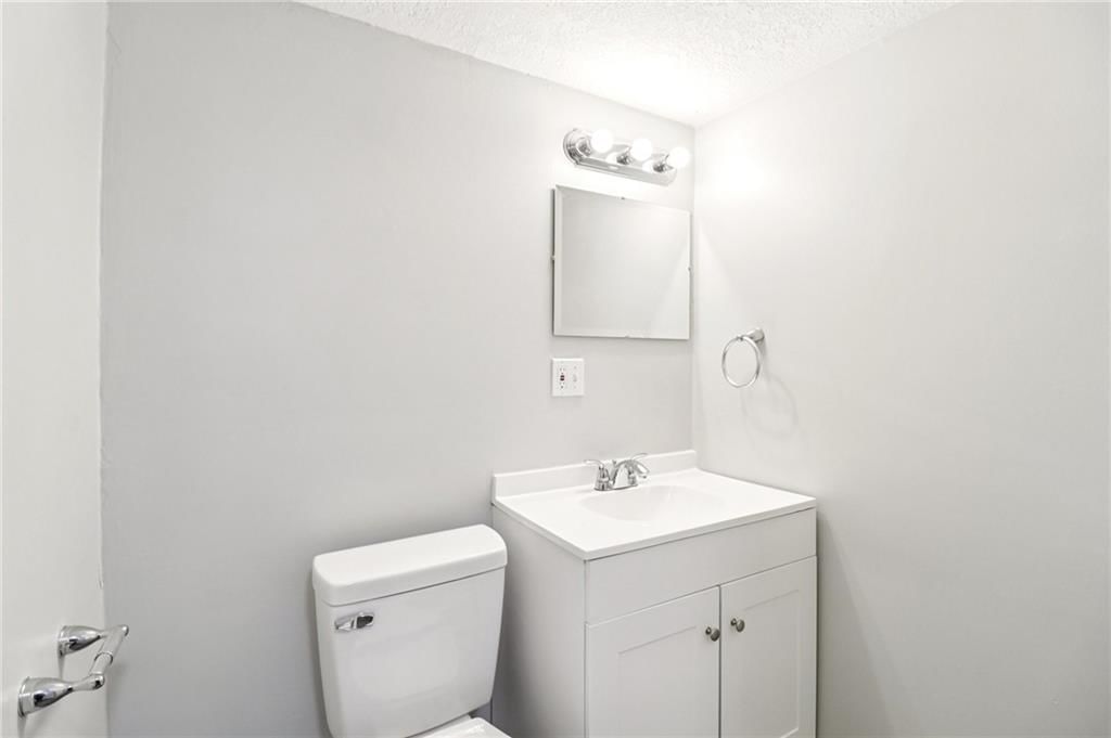 809 Mulberry Street — photo 33