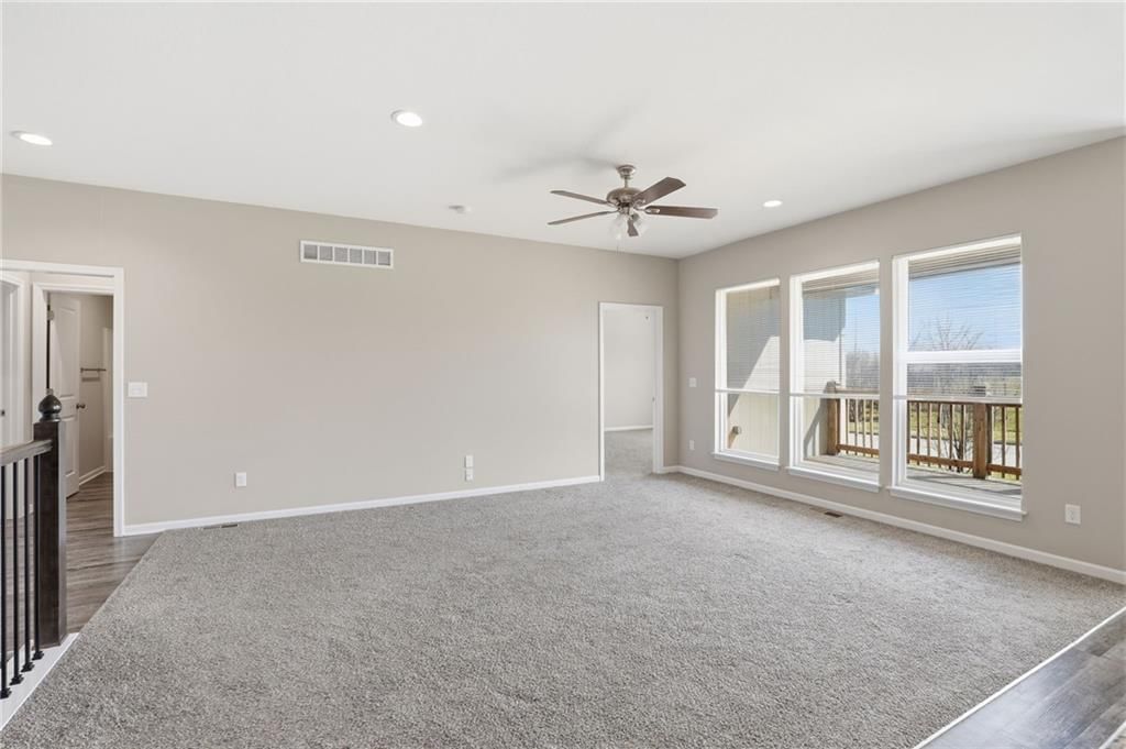 21801 Southcreek Road — photo 3