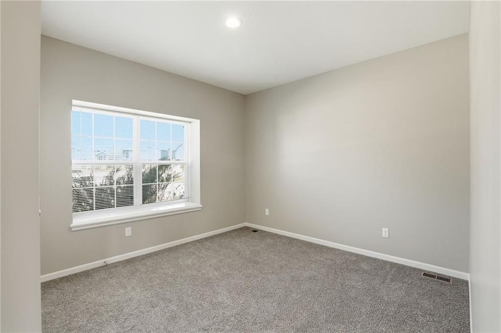 21801 Southcreek Road — photo 15