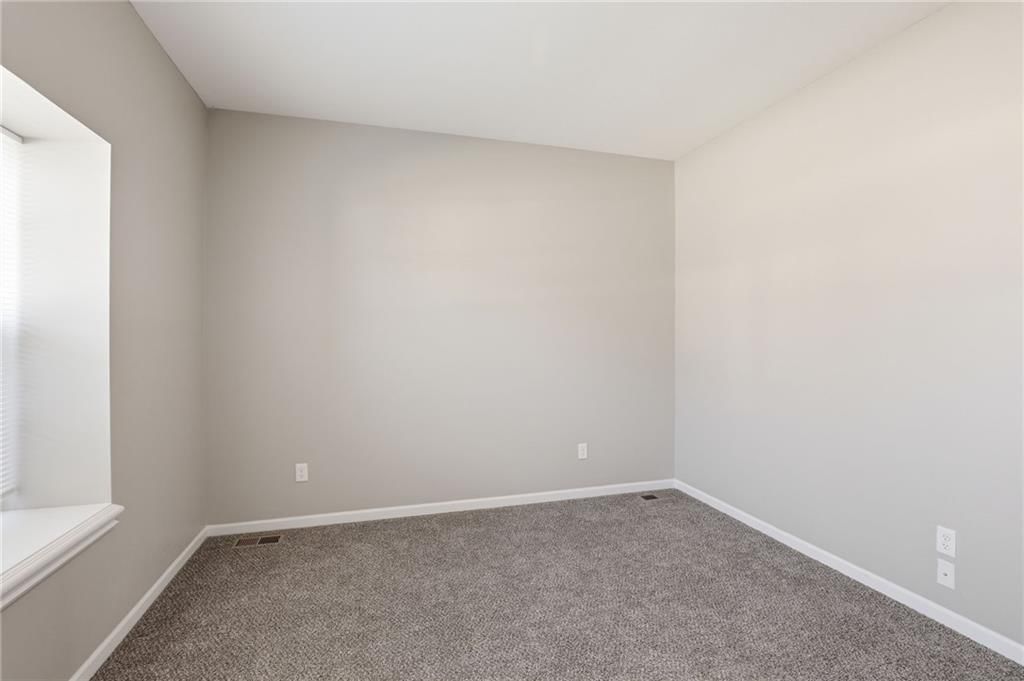 21801 Southcreek Road — photo 17