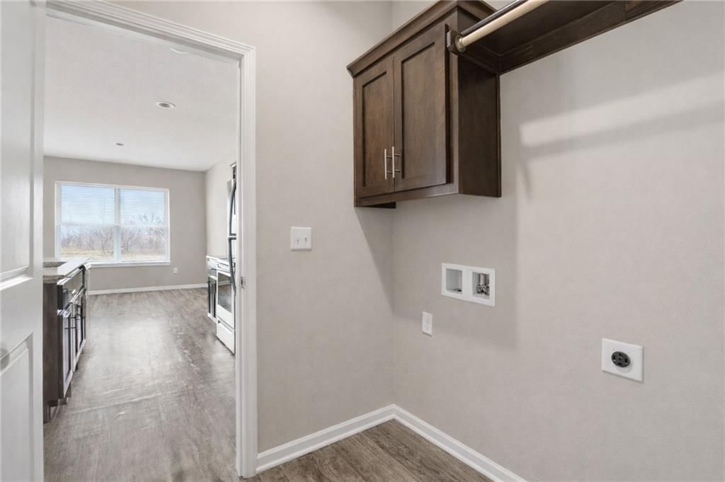 21801 Southcreek Road — photo 33