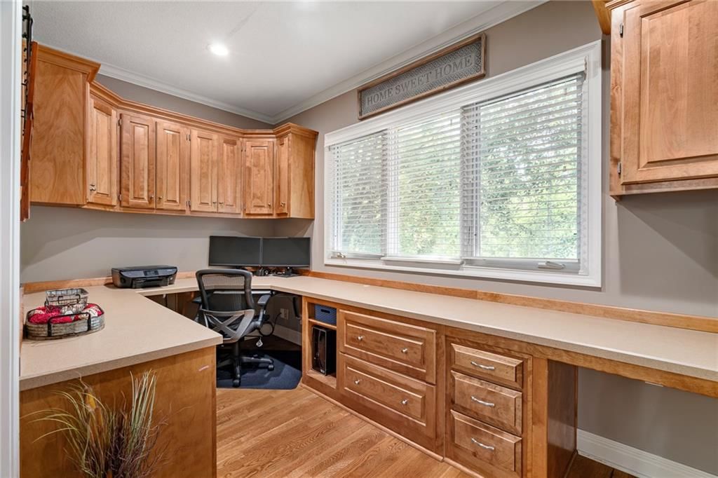 8709 Pine Street — photo 18