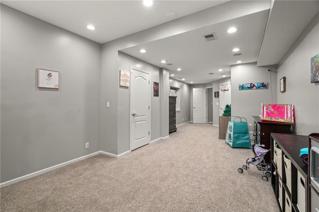 8709 Pine Street — photo 38