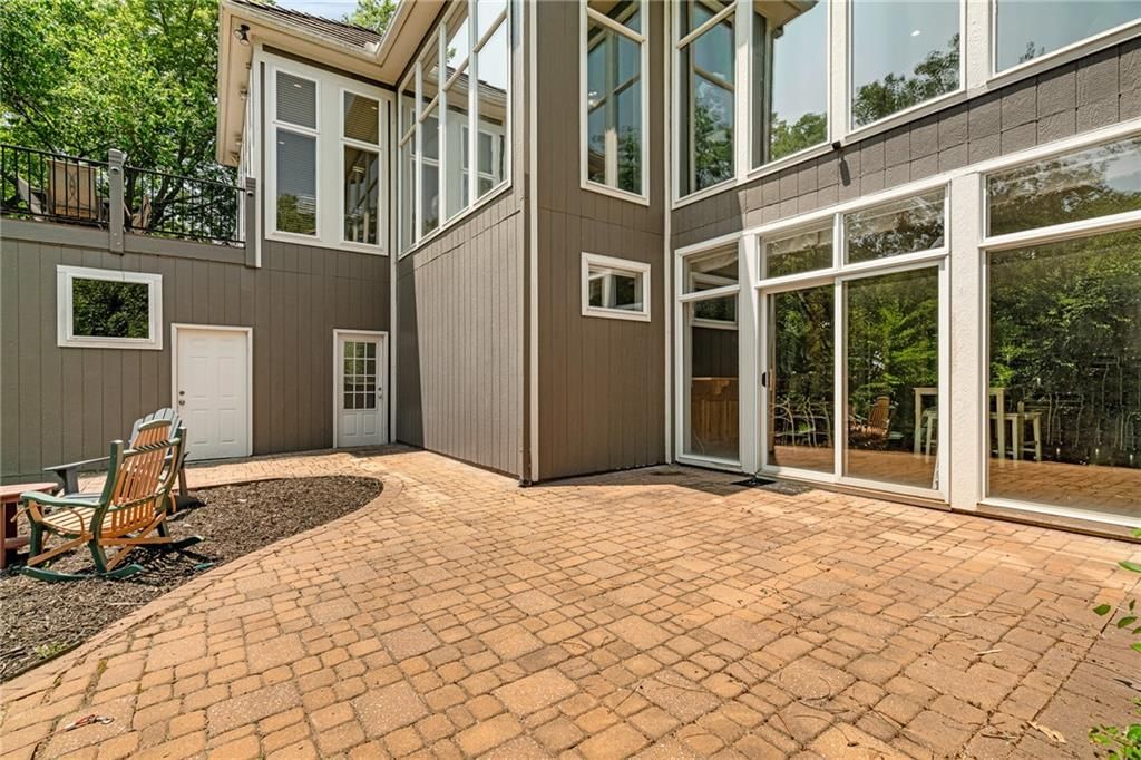 8709 Pine Street — photo 41