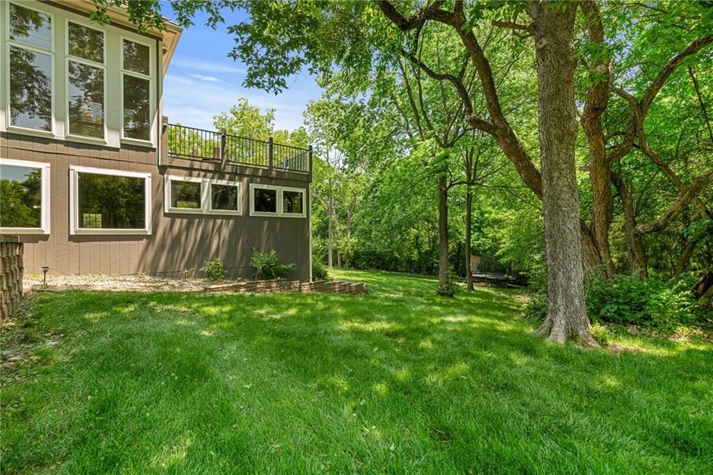 8709 Pine Street — photo 45