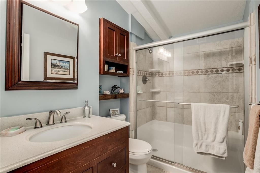 82 Beach Drive — photo 16