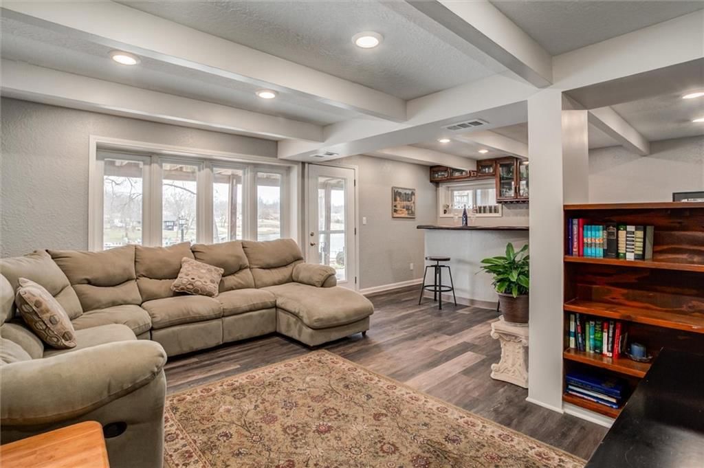 82 Beach Drive — photo 18